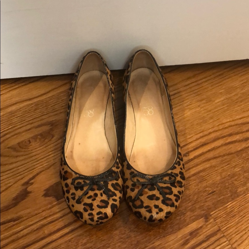 Leopard print flats